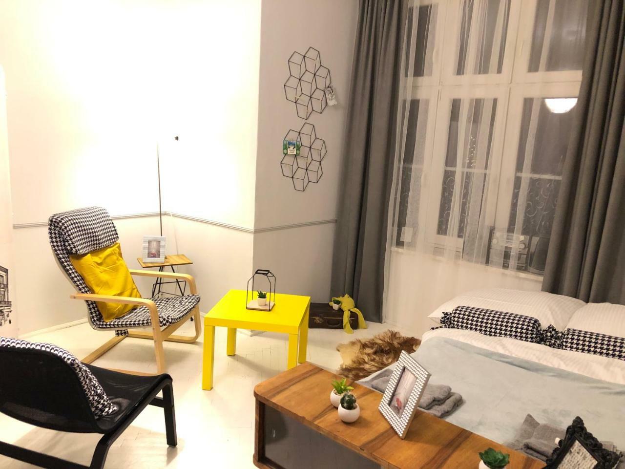 Luxury Retro Apartment, City Center, Wifi Krasków Eksteriør bilde